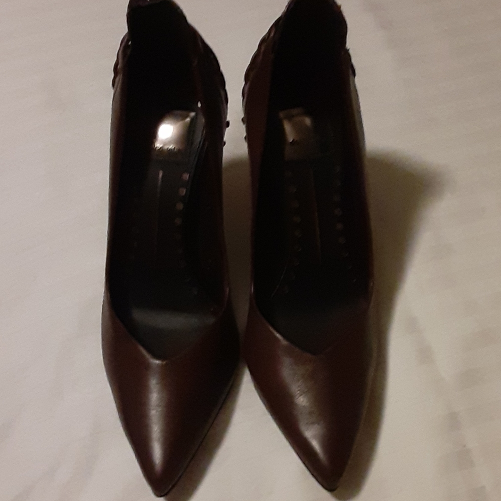 Dolce Vita brown shoes